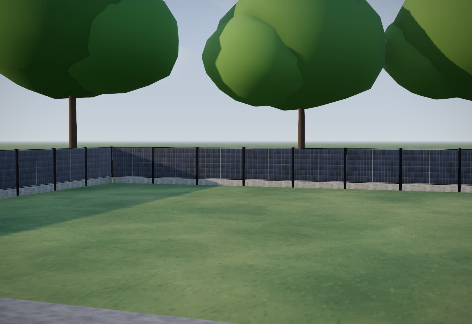 Tuin omringd door een SolarFence met liggende zonnepanelen tussen zwarte palen